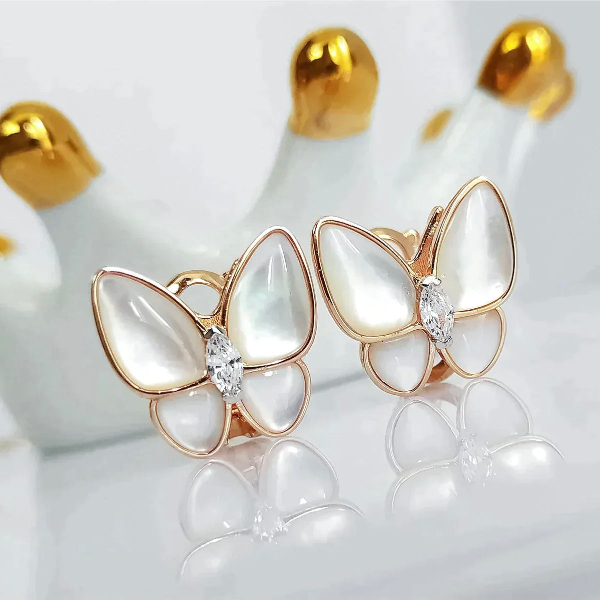 [Perla Lux]BUTTERFLY MOP DIAMOND EARRINGS