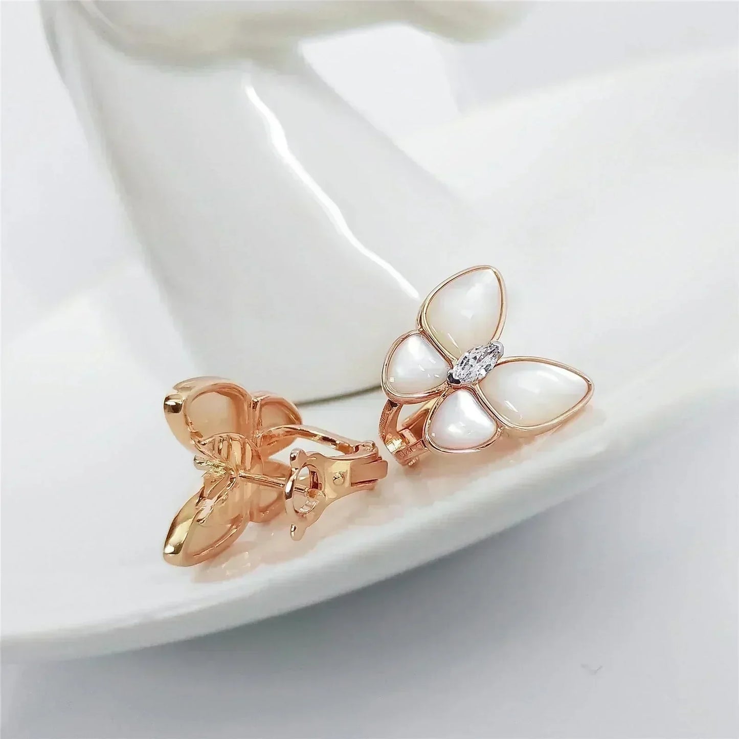 [Perla Lux]BUTTERFLY MOP DIAMOND EARRINGS