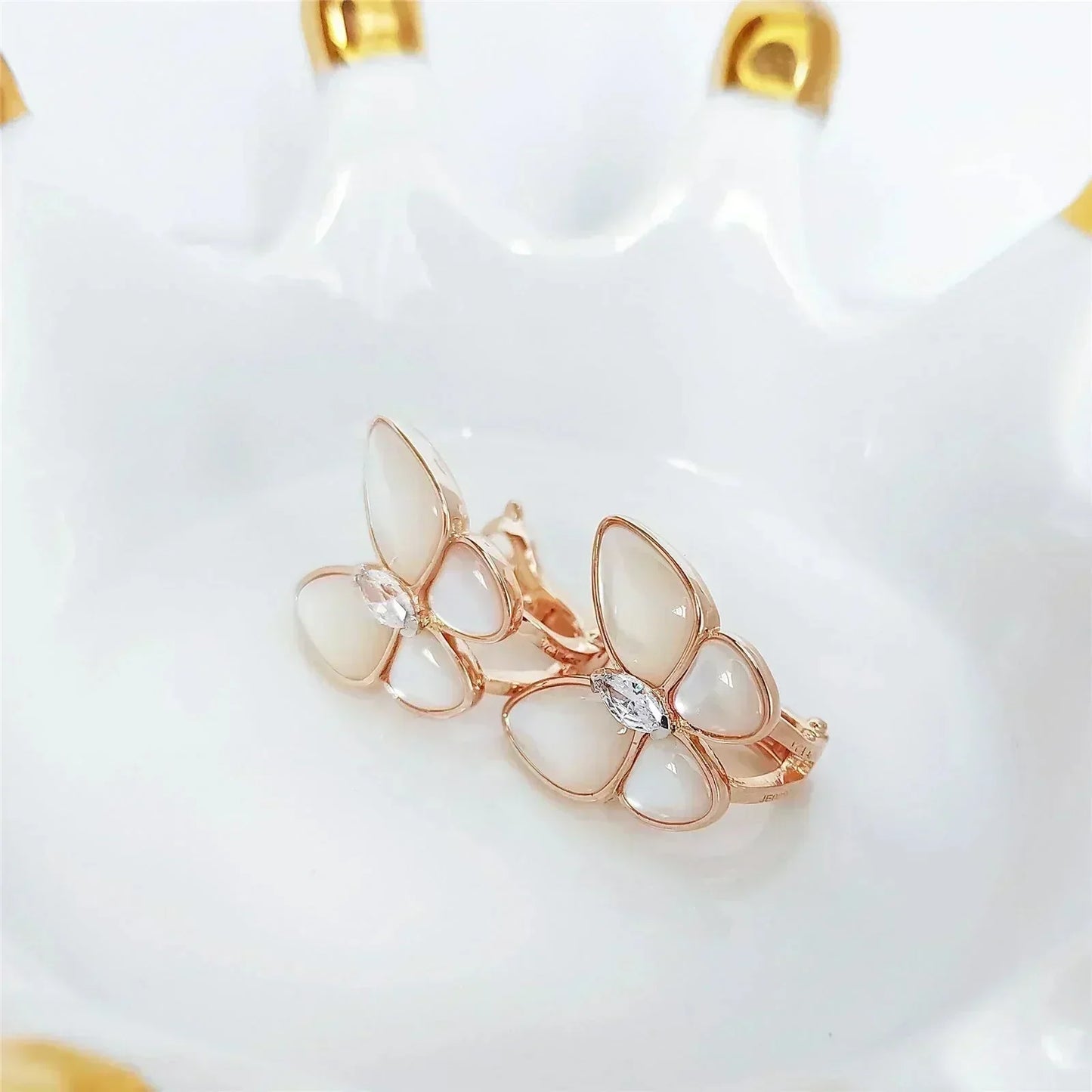 [Perla Lux]BUTTERFLY MOP DIAMOND EARRINGS