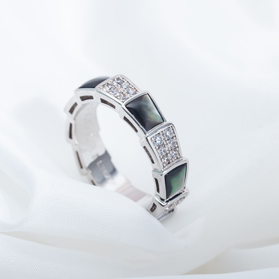 [Perla Lux]SERPENTI RING SILVER DIAMOND BLACK MOP 4MM