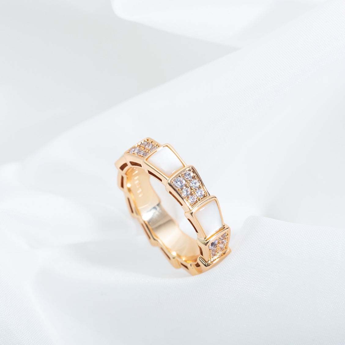 [Perla Lux]SERPENTI RING PINK GOLD MOP DIAMOND PAVED 4MM