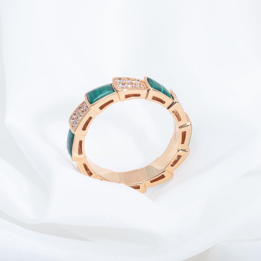 [Perla Lux]SERPENTI RING PINK GOLD MALACHITE DIAMOND PAVED 4MM