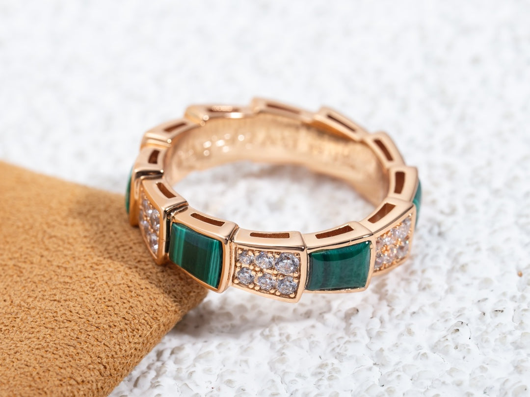 [Perla Lux]SERPENTI RING PINK GOLD MALACHITE DIAMOND PAVED 4MM
