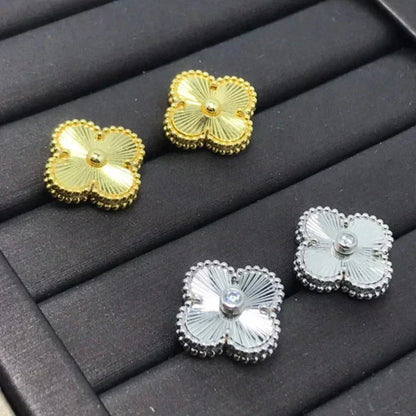 [Perla Lux]CLOVER MINI 9.5MM LASER EARRINGS