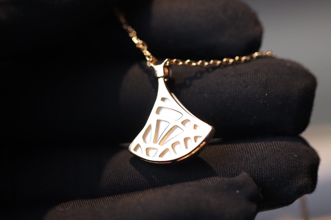 [Perla Lux]DREAM NECKLACE WHITE MOP PINK GOLD 1 DIAMOND