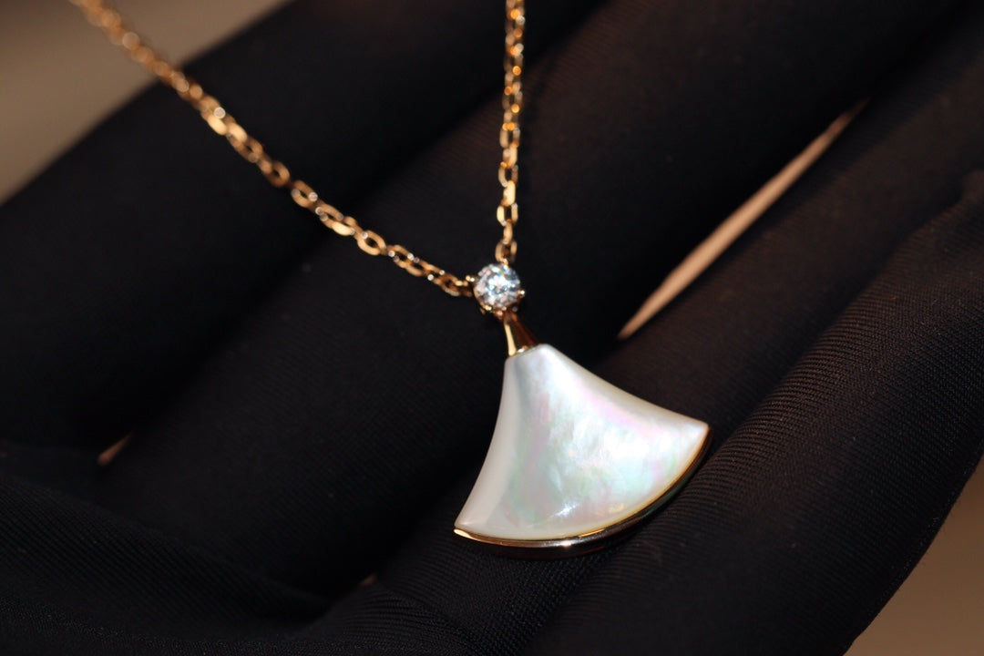 [Perla Lux]DREAM NECKLACE WHITE MOP PINK GOLD 1 DIAMOND
