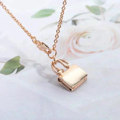 [Perla Lux]AMULETTE PEDANT ROSE GOLD NECKLACE