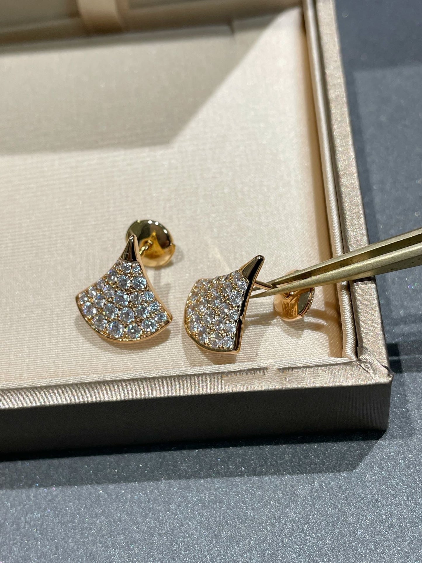 [Perla Lux]DREAM STUD EARRINGS DIAMOND