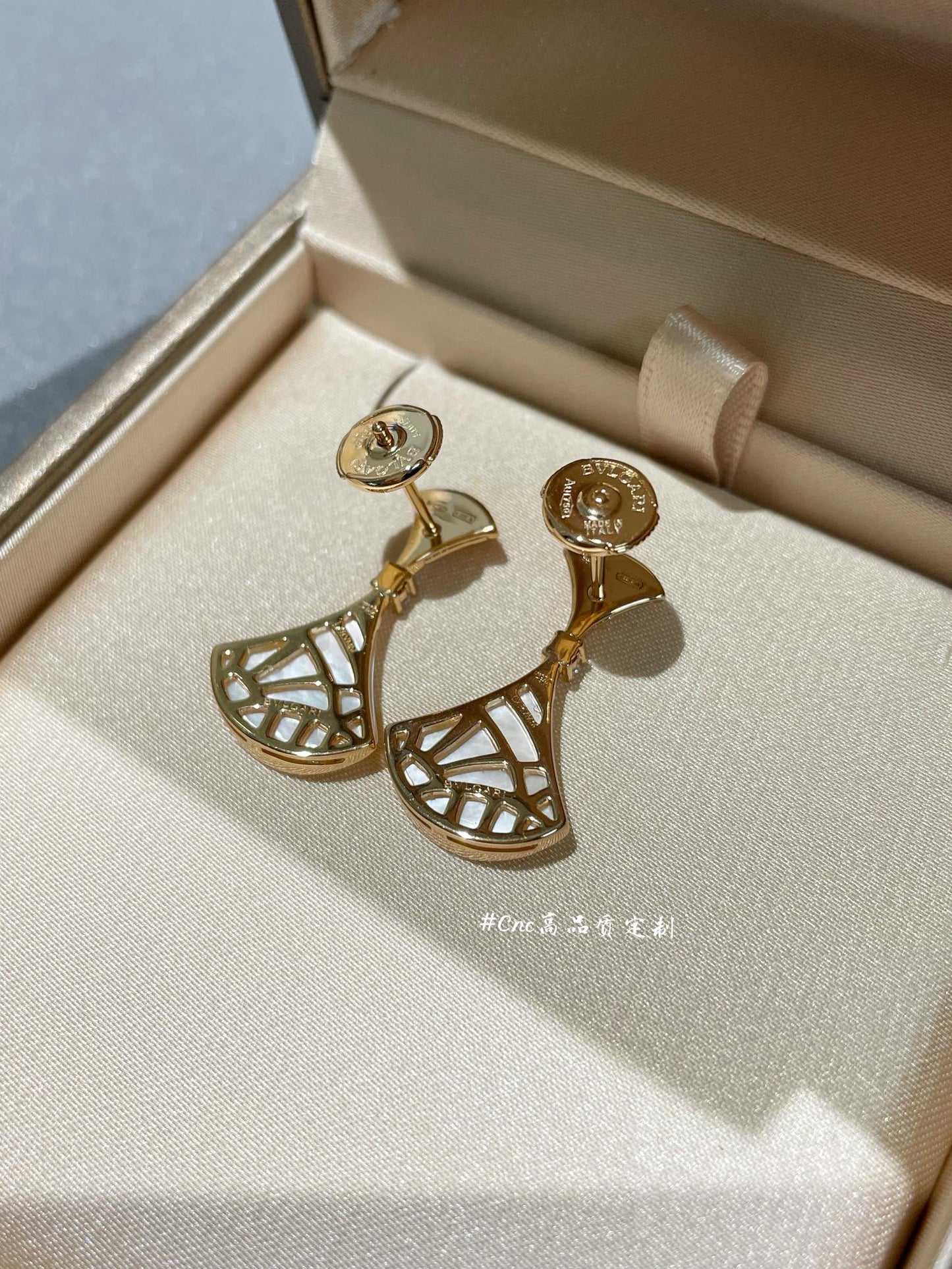 [Perla Lux]DREAM MOP 1 DIAMOND EARRINGS