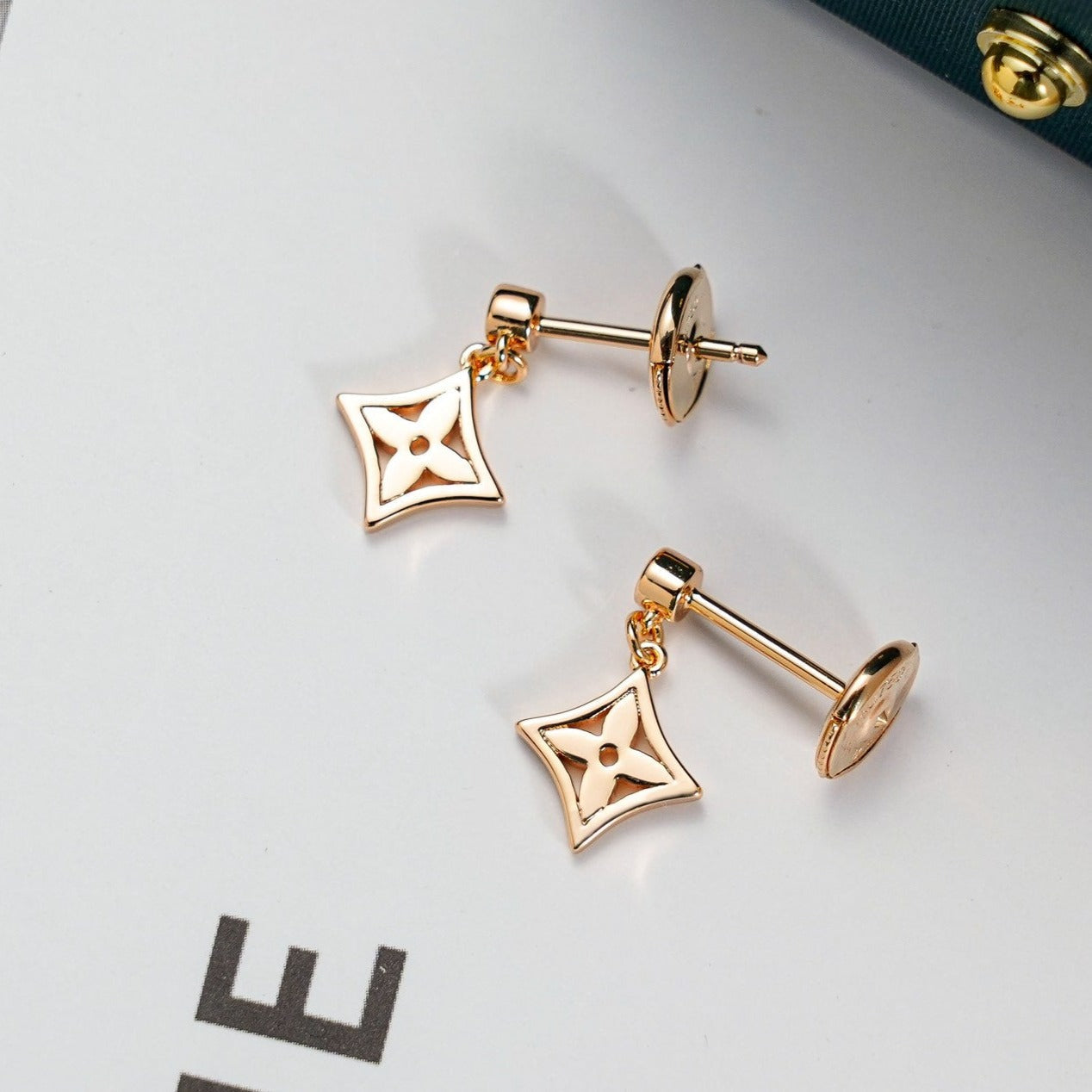 [Perla Lux]STAR EARRINGS GOLD