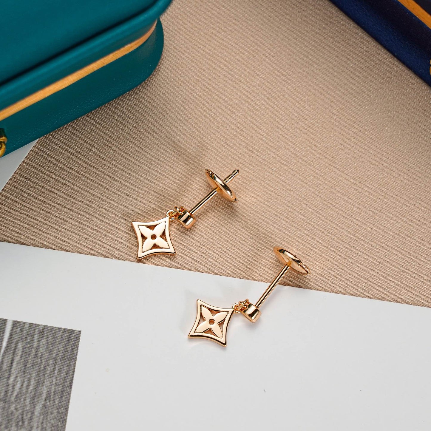[Perla Lux]STAR EARRINGS GOLD
