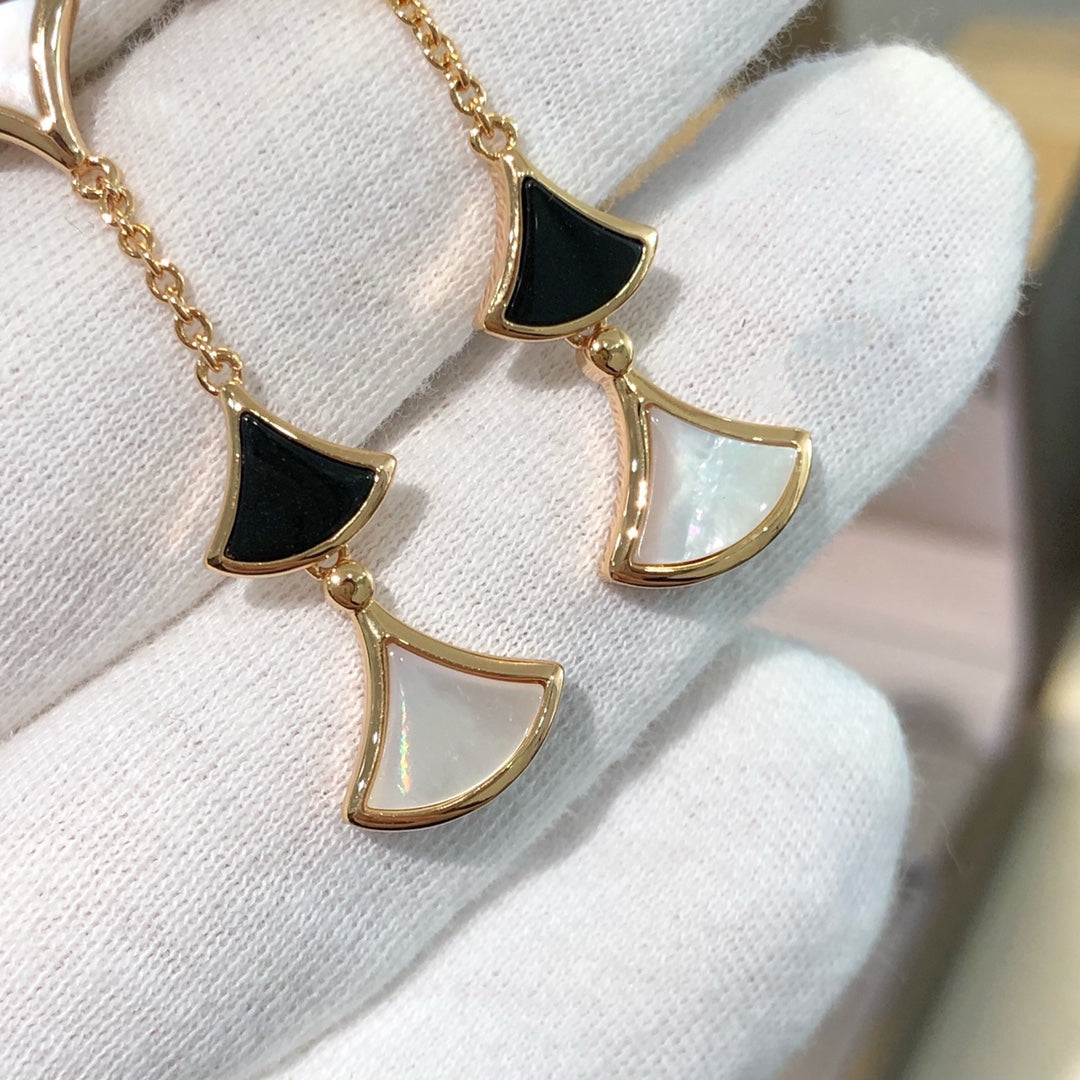 [Perla Lux]DREAM EARRINGS 3 MOTIFS ONYX MOP PINK GOLD