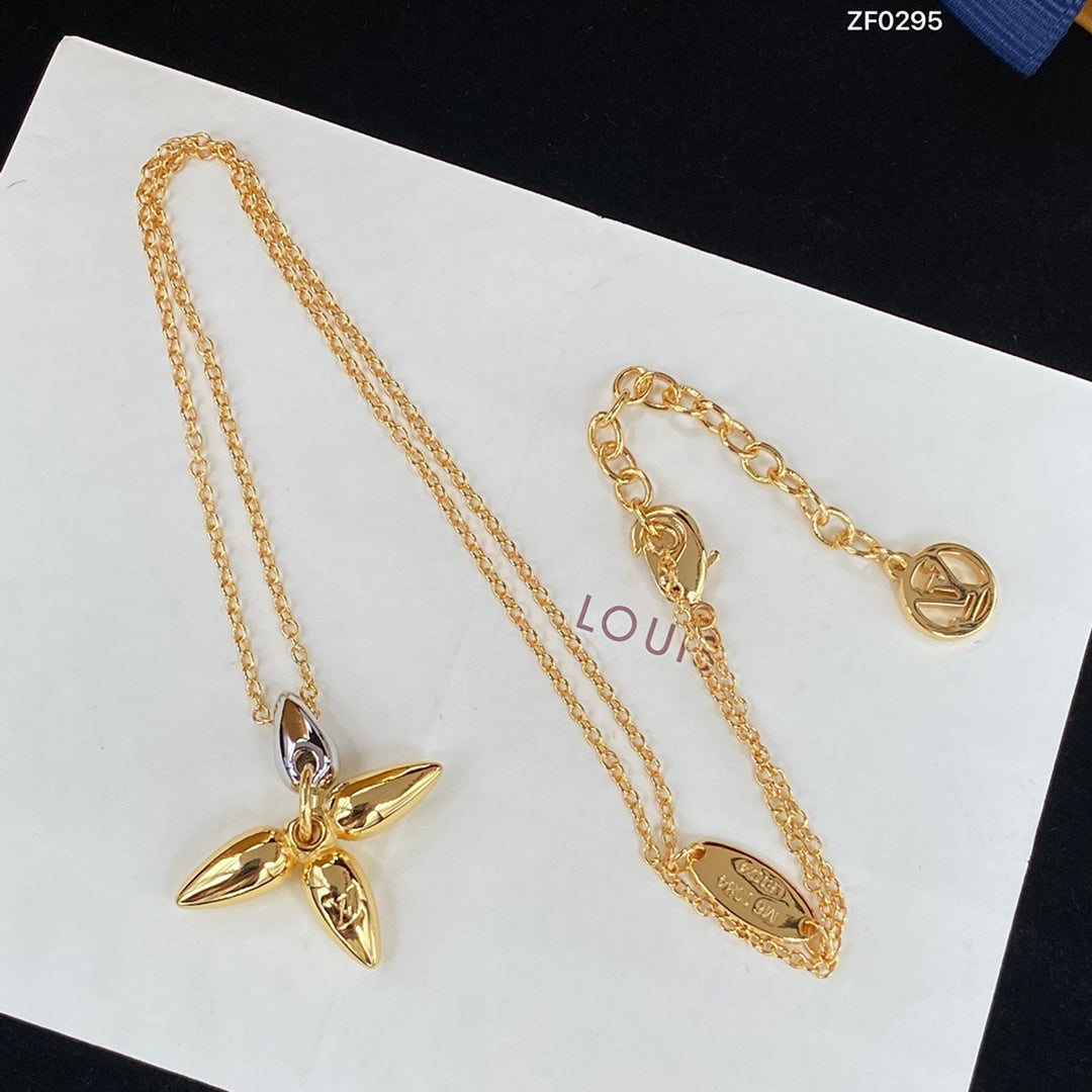 [Perla Lux]LOUISETTE PEDANT GOLD NECKLACE
