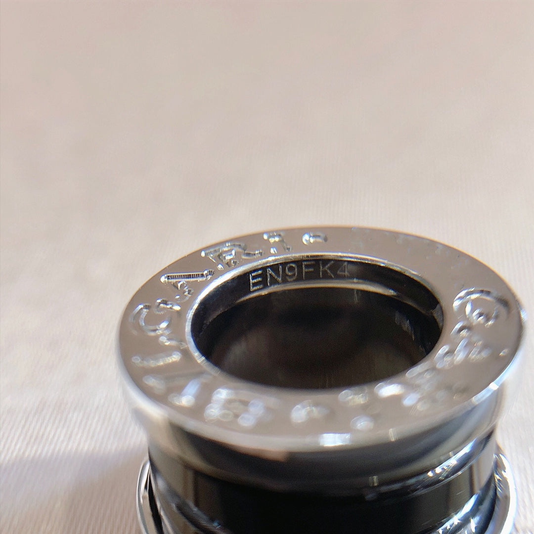 [Perla Lux]ZERO 1 BLACK CERAMIC SILVER NECKLACE