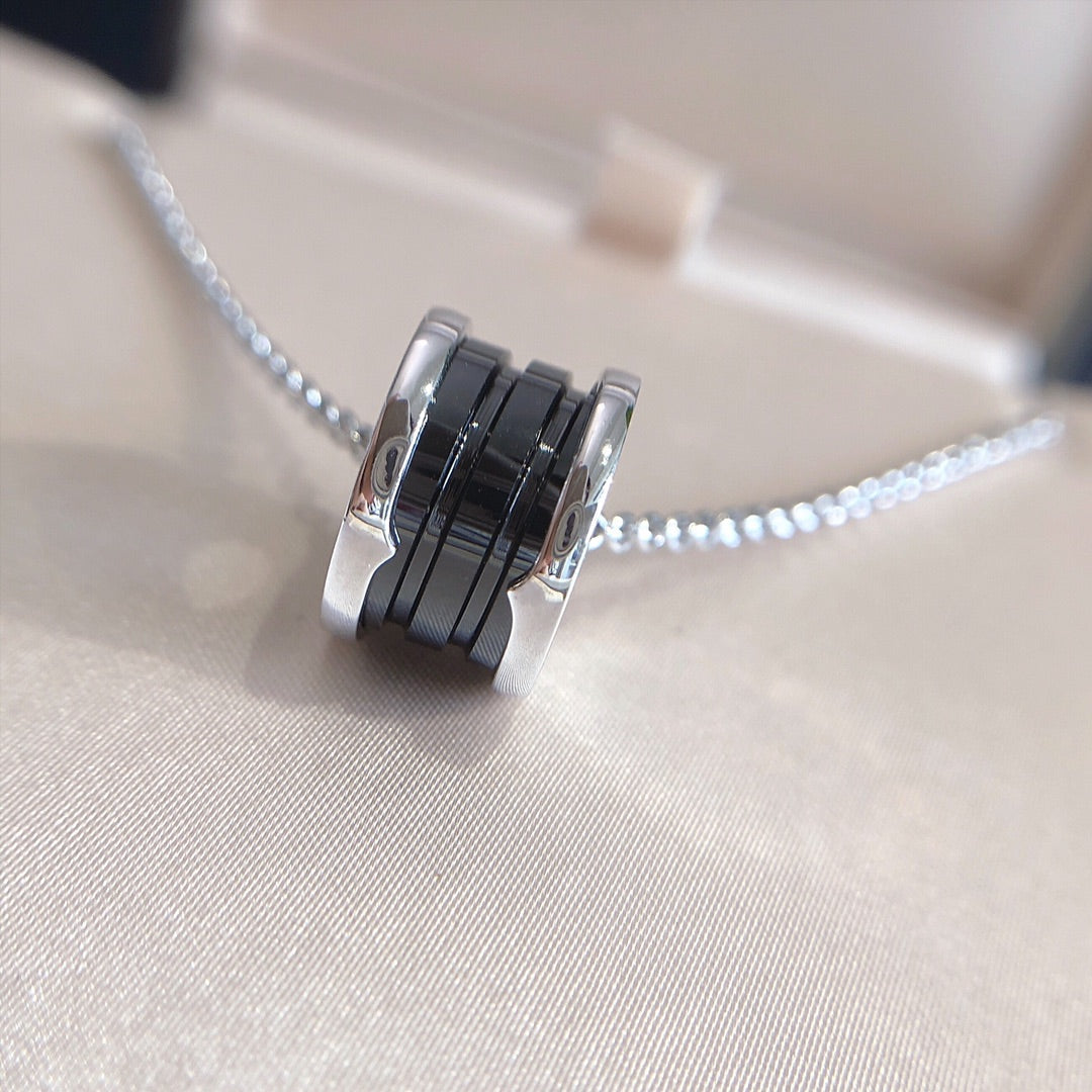 [Perla Lux]ZERO 1 BLACK CERAMIC SILVER NECKLACE
