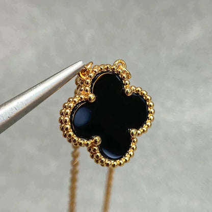 [Perla Lux]CLOVER 15MM BLACK ONYX SINGLE FLOWER NECKLACE
