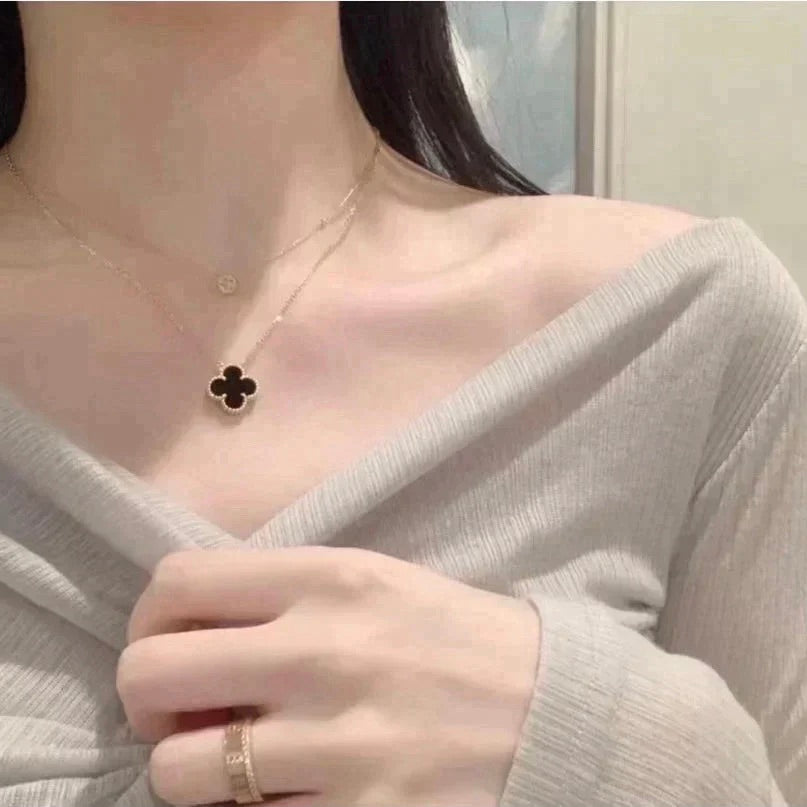 [Perla Lux]CLOVER 15MM BLACK ONYX SINGLE FLOWER NECKLACE