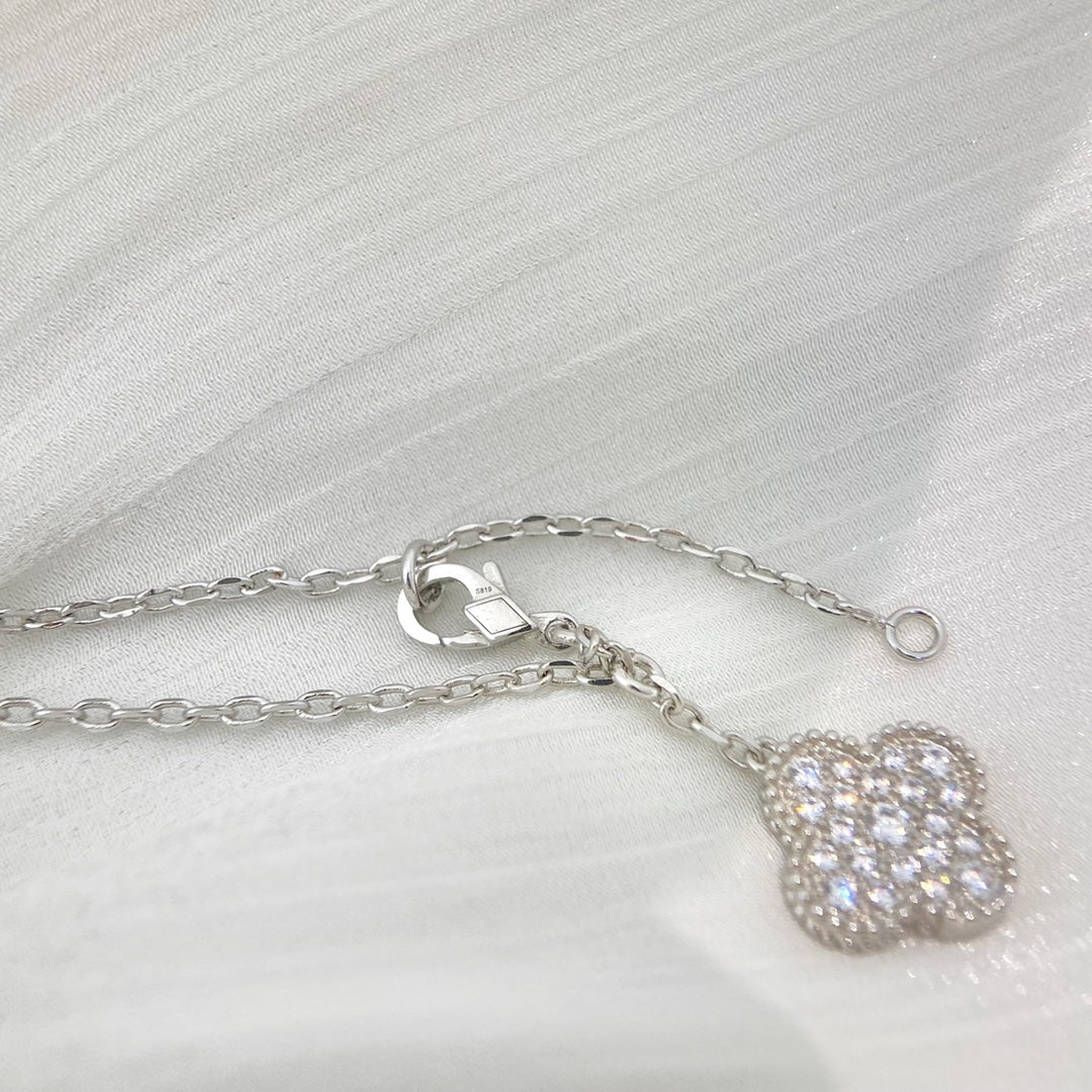 [Perla Lux]CLOVER 5 MOTIFS SILVER DIAMONDS NECKLACE