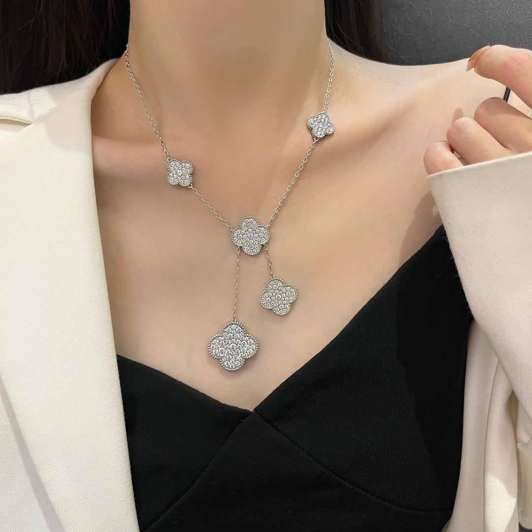 [Perla Lux]CLOVER 5 MOTIFS SILVER DIAMONDS NECKLACE