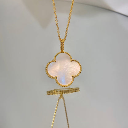 [Perla Lux]CLOVER 25MM MOP LARGE PENDANT NECKLACE
