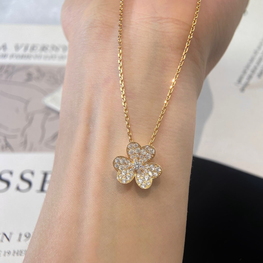 [Perla Lux]FLOWER DIAMOND NECKLACE