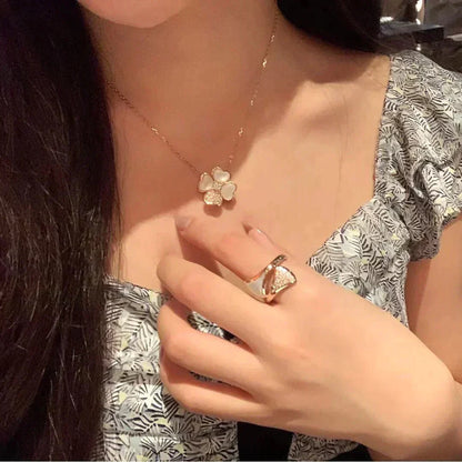 [Perla Lux]CLOVER MOP DIAMOND ROSE GOLD NECKLACE