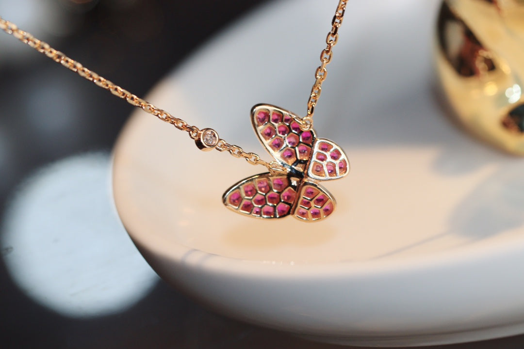 [Perla Lux]BUTTERFLY RED DIAMOND ROSE GOLD NECKLACE