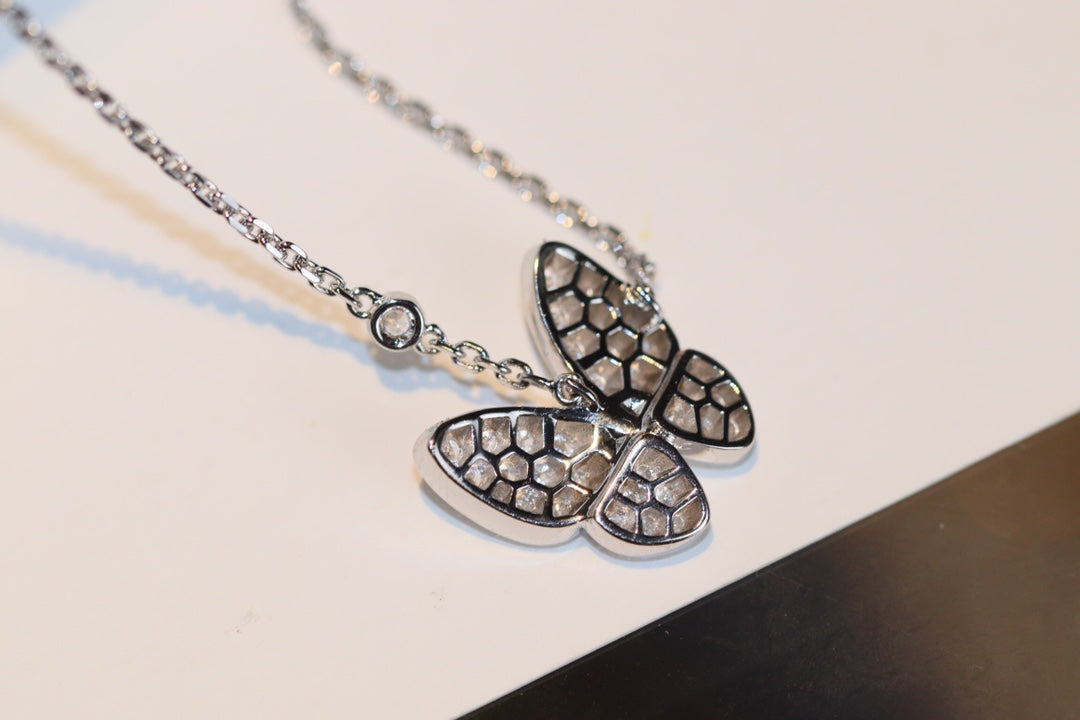 [Perla Lux]BUTTERFLY DIAMOND NECKLACE