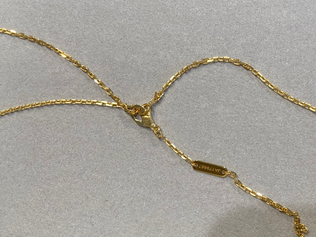 [Perla Lux]CLOVER 25MM NECKLACE GOLD CARNELIAN