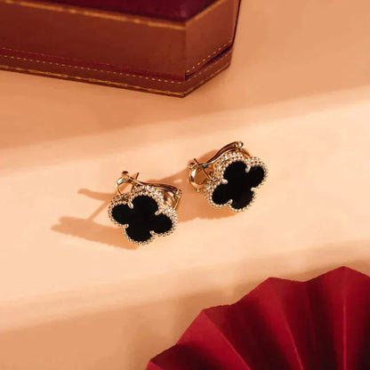 [Perla Lux]CLOVER MEDIUM 1 MOTIFS  ONYX STUD EARRINGS