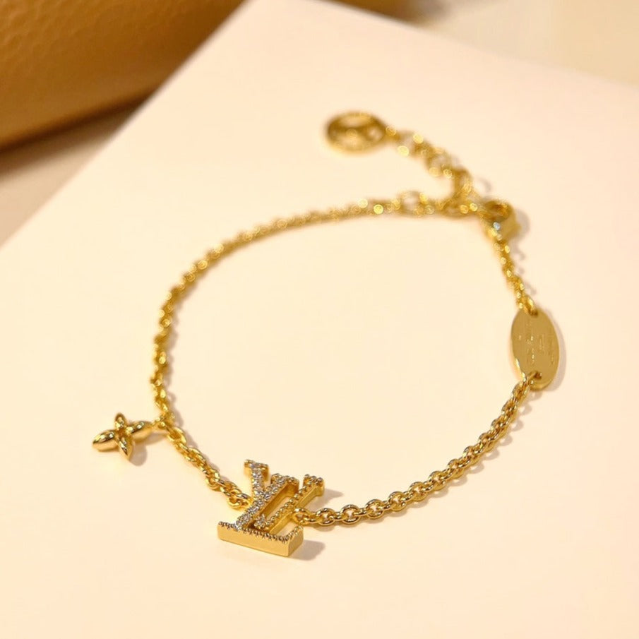 [Perla Lux]LOGO STAR MOTIF GOLD BRACELET