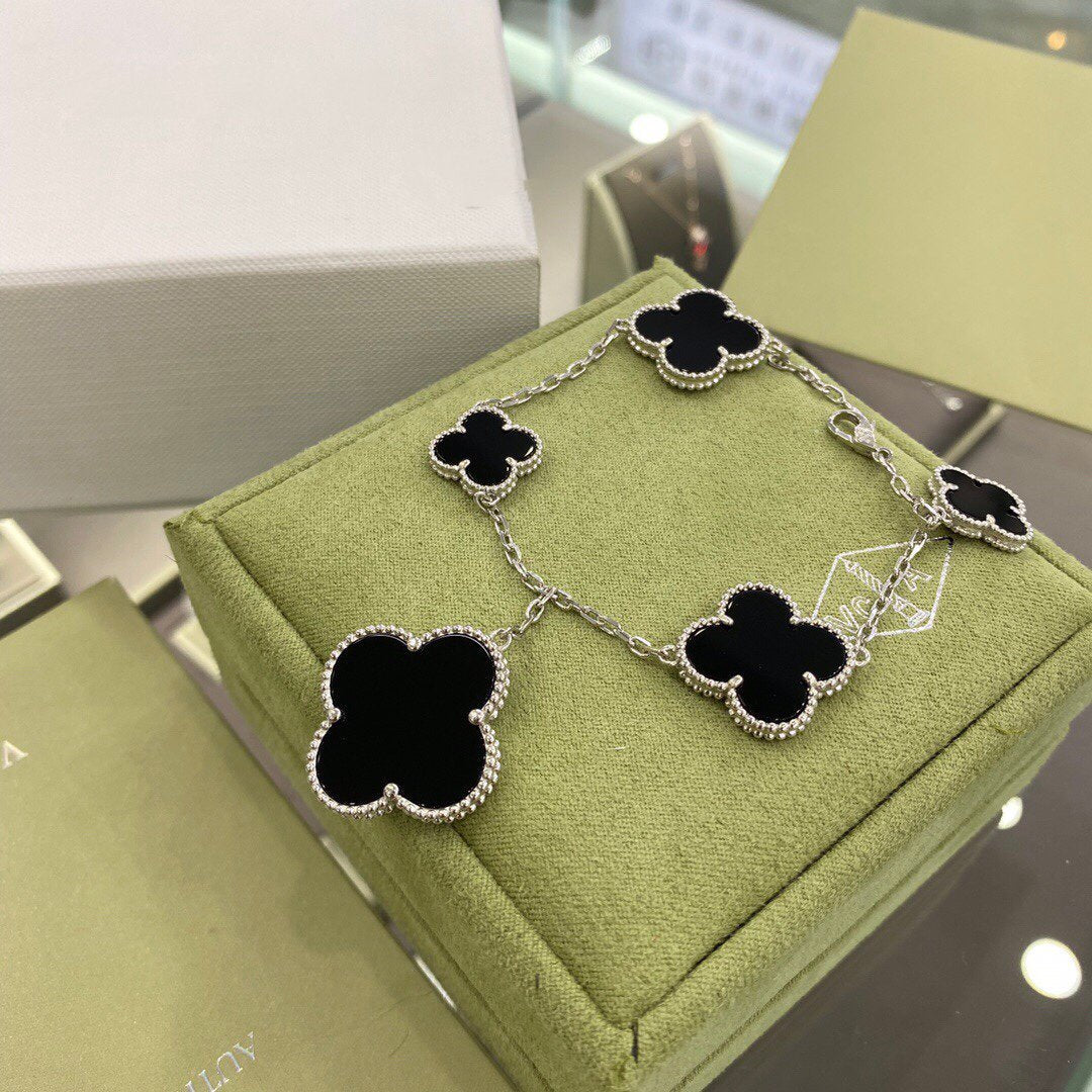 [Perla Lux]CLOVER 5 MOTIFS SIVLER ONYX BRACELET