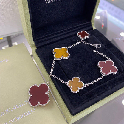 [Perla Lux]CLOVER 5 MOTIFS SIVLER CARNELIAN TIGER EYE BRACELET
