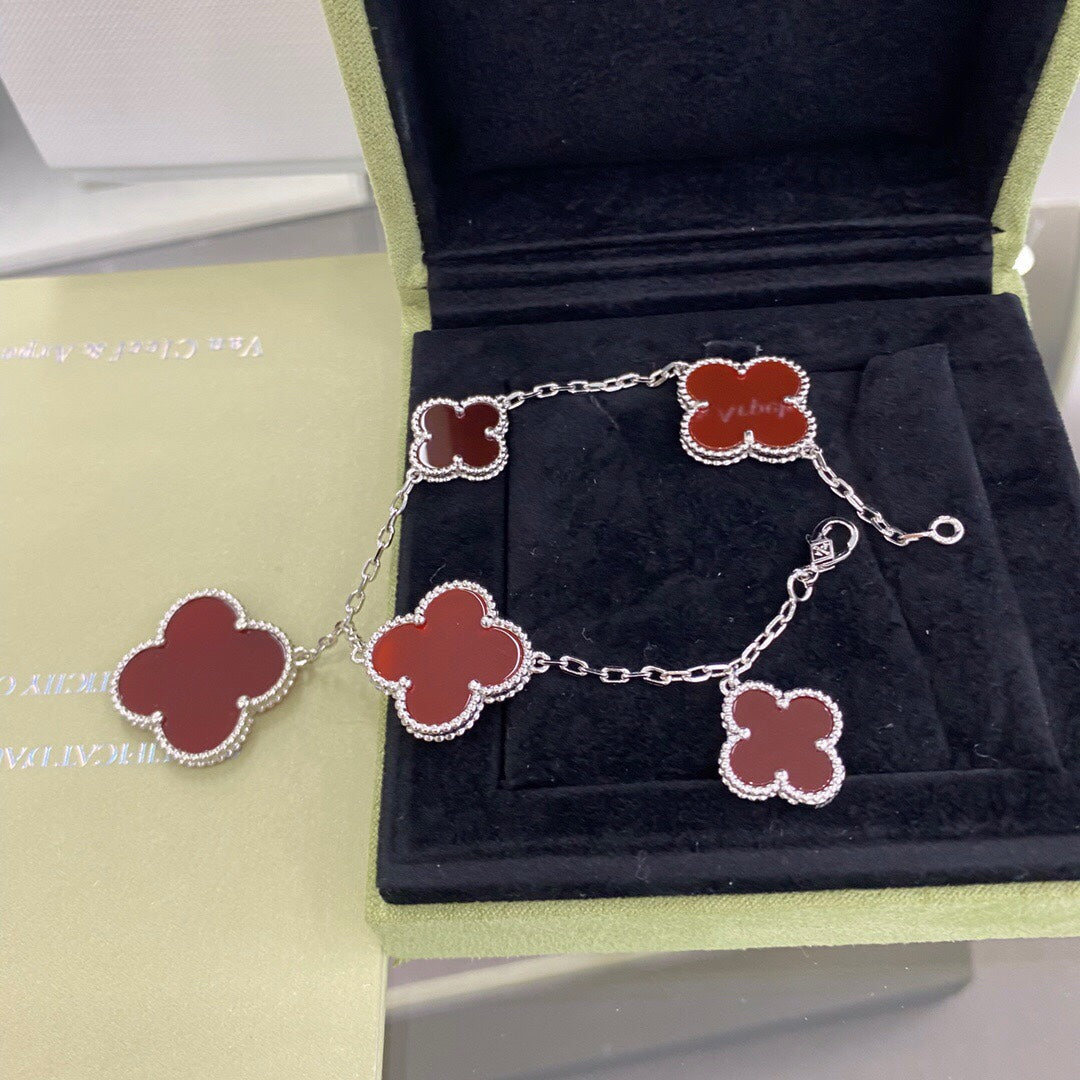 [Perla Lux]CLOVER 5 MOTIFS SIVLER CARNELIAN BRACELET