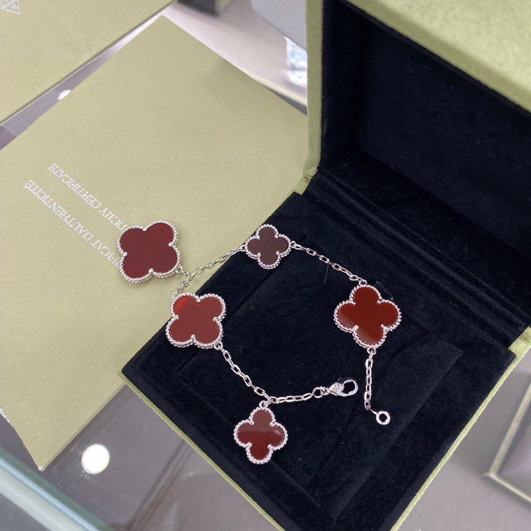 [Perla Lux]CLOVER 5 MOTIFS SIVLER CARNELIAN BRACELET