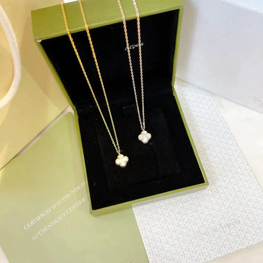 [Perla Lux]CLOVER MINI 9.5MM WHITE MOTHER-OF-PEARL NECKLACE