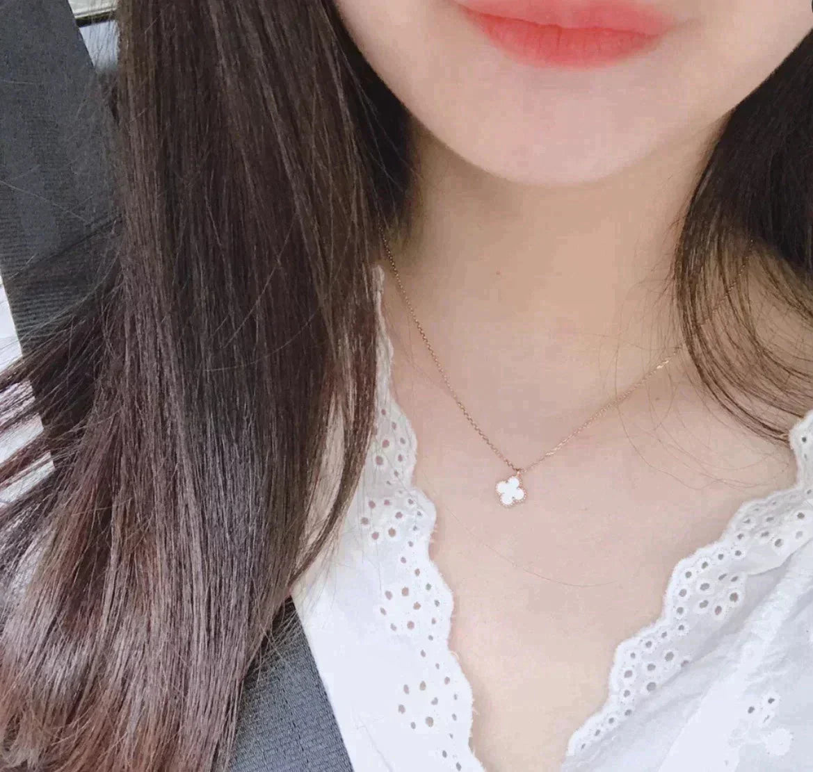 [Perla Lux]CLOVER MINI 9.5MM WHITE MOTHER-OF-PEARL NECKLACE
