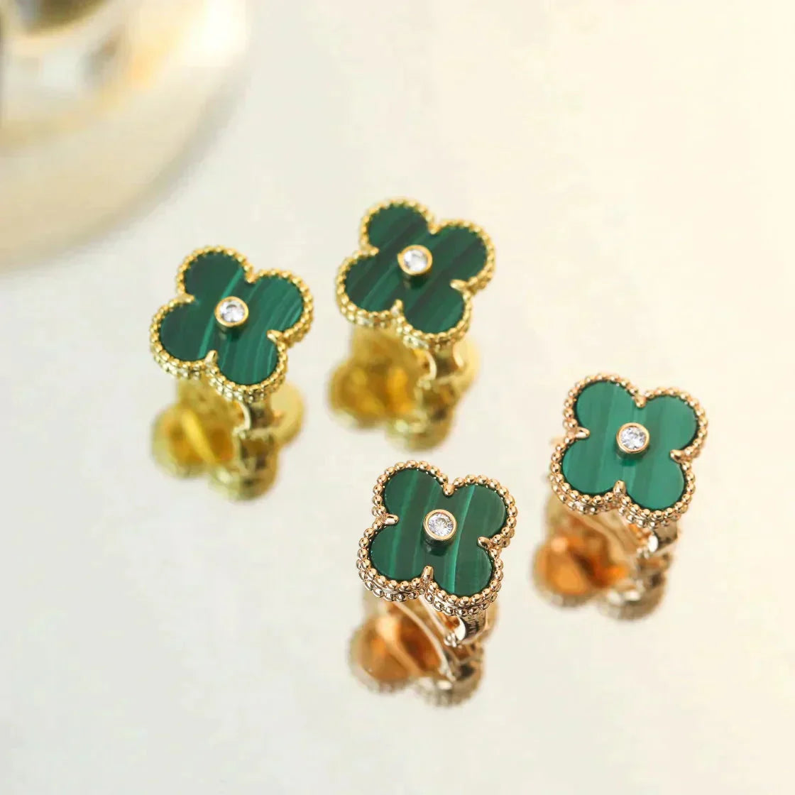 [Perla Lux]CLOVER MEDIUM 1 MOTIFS MALACHITE DIAMOND EARRINGS