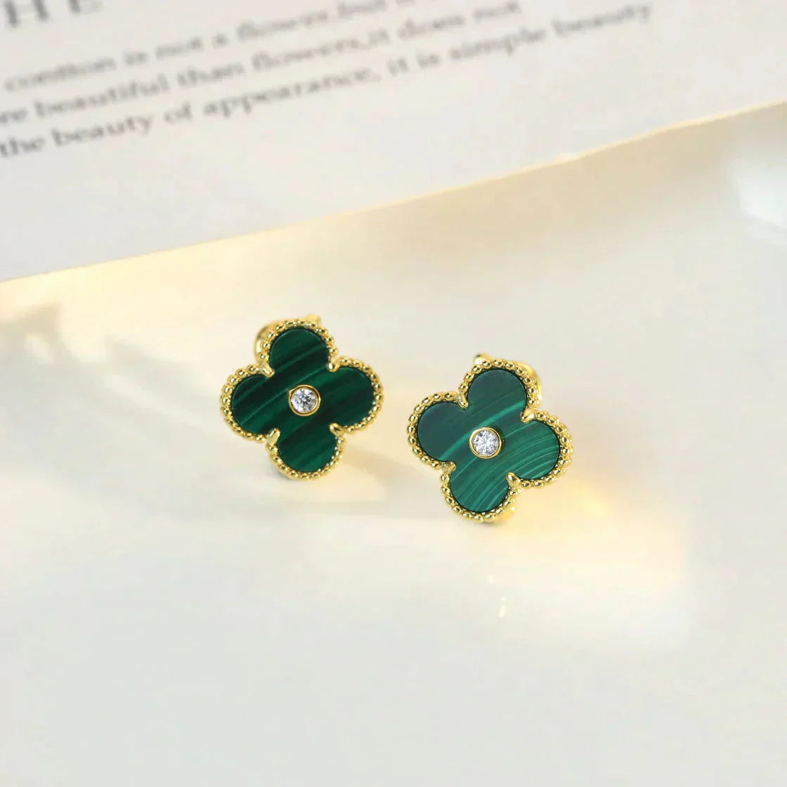 [Perla Lux]CLOVER MEDIUM 1 MOTIFS MALACHITE DIAMOND EARRINGS
