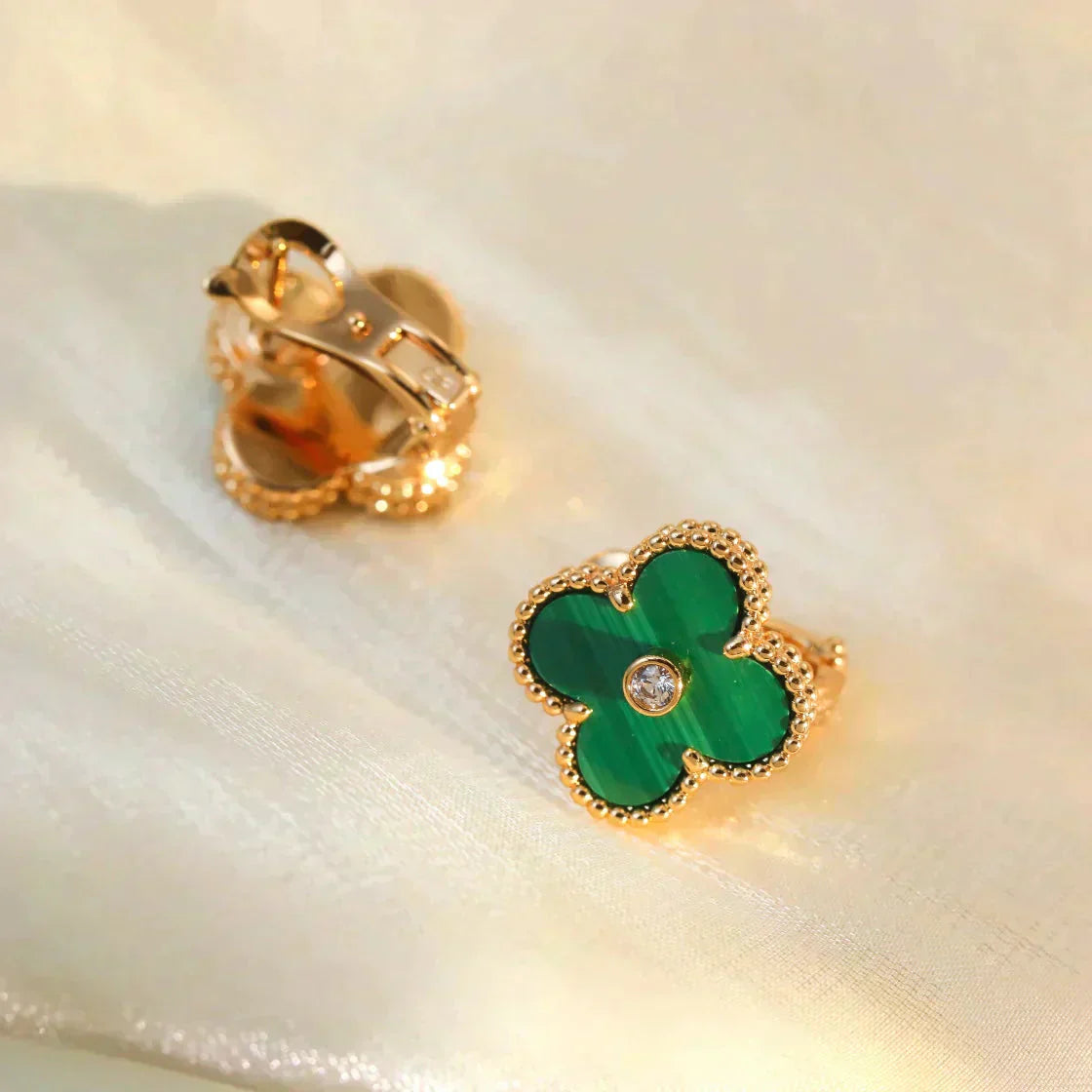 [Perla Lux]CLOVER MEDIUM 1 MOTIFS MALACHITE DIAMOND EARRINGS