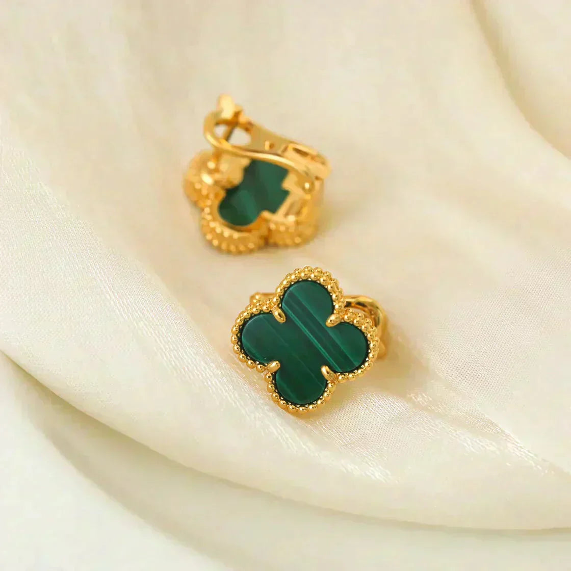 [Perla Lux]CLOVER MEDIUM 1 MOTIFS MALACHITE  EARRINGS