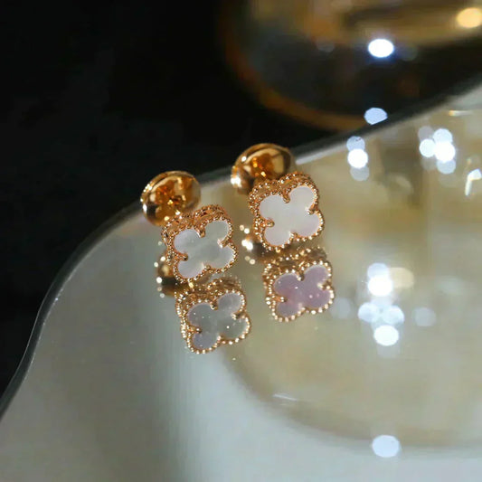 [Perla Lux]CLOVER MINI 9.5MM WHITE MOP EARRINGS