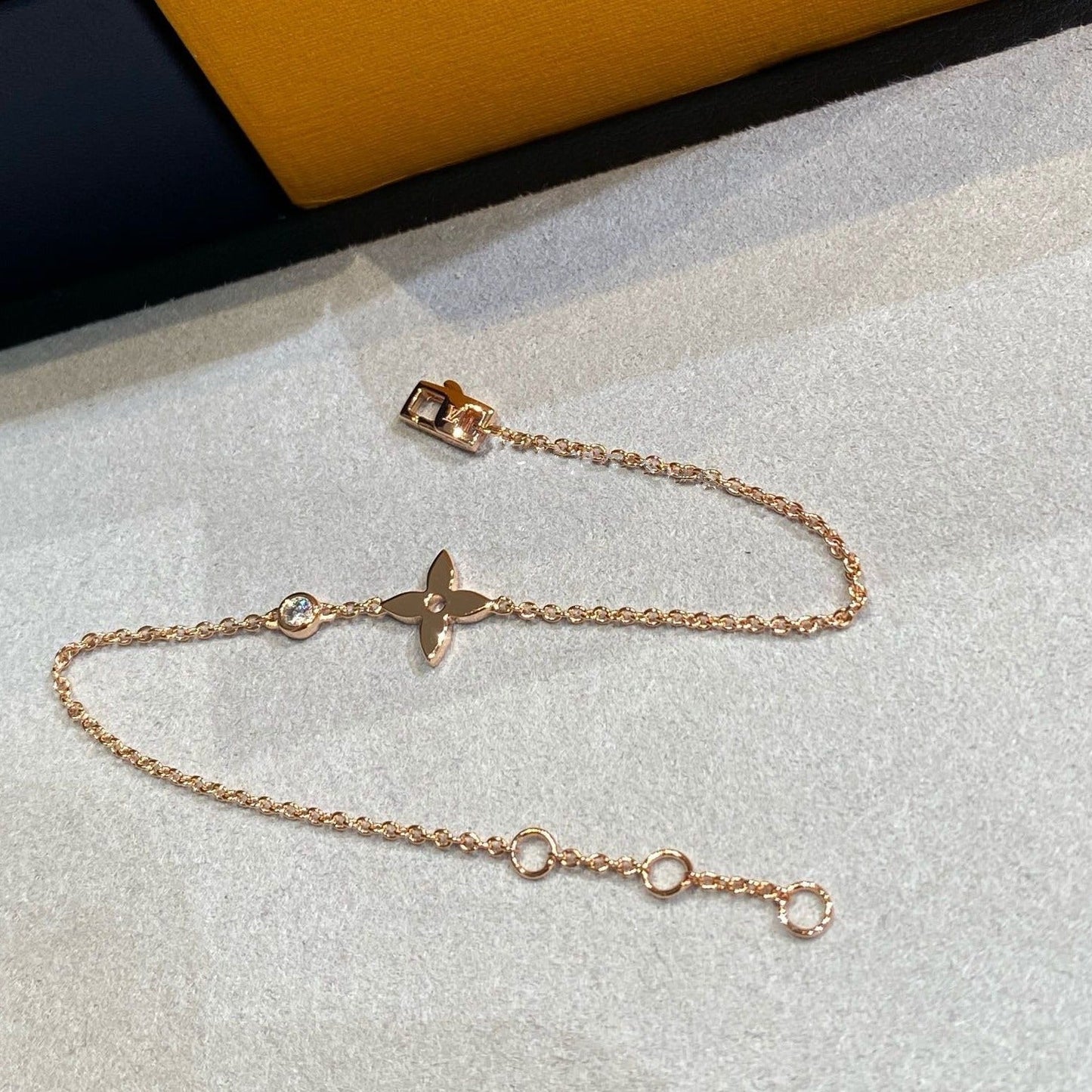 [Perla Lux]STAR DIAMOND PINK GOLD BRACELET