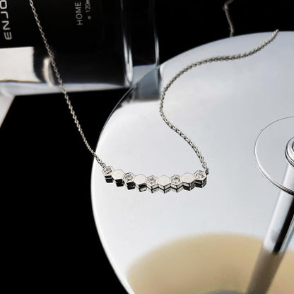 [Perla Lux]BEE MY LOVE DIAMOND NECKLACE
