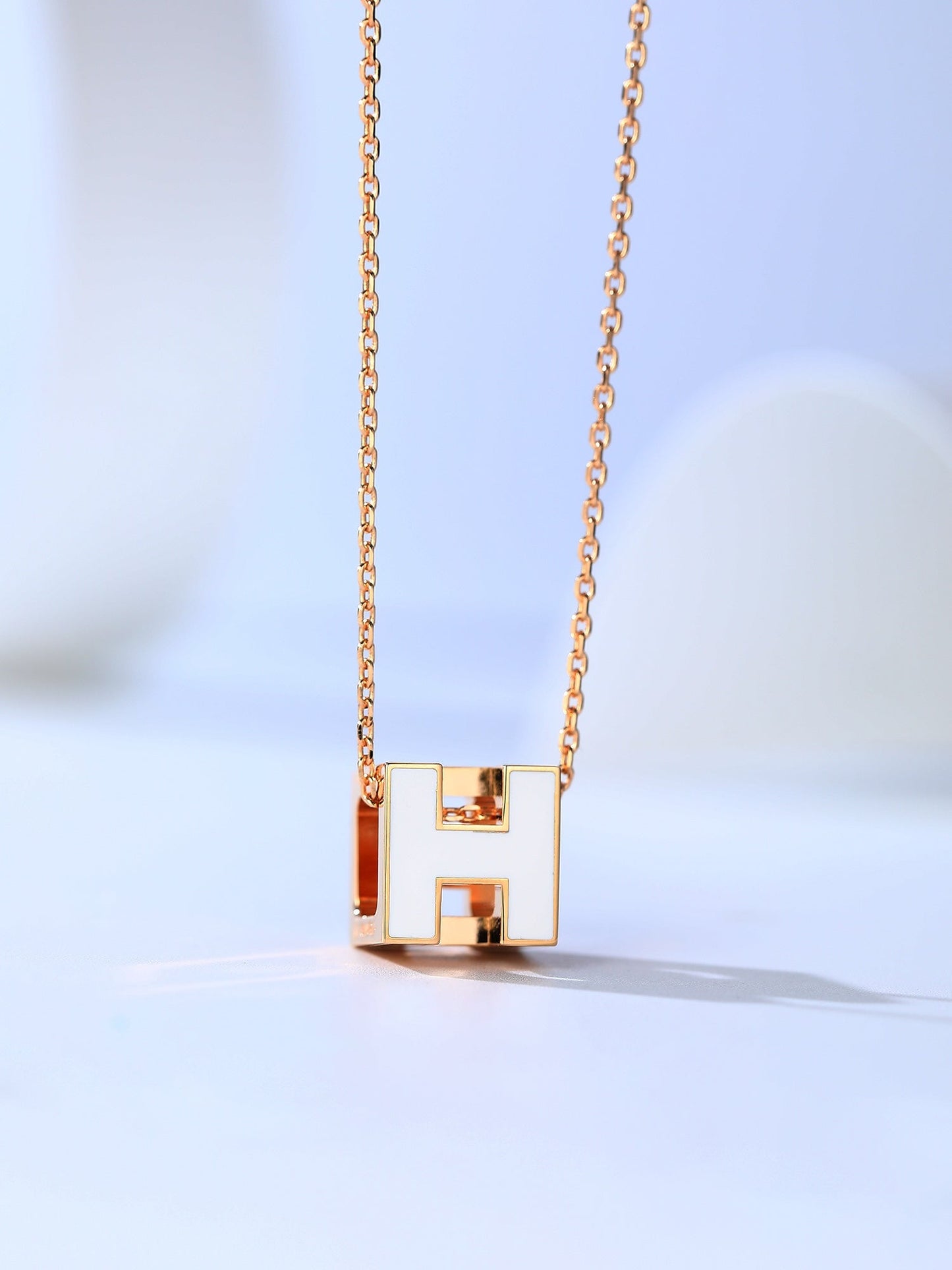 [Perla Lux]H CAGE PINK GOLD NECKLACE