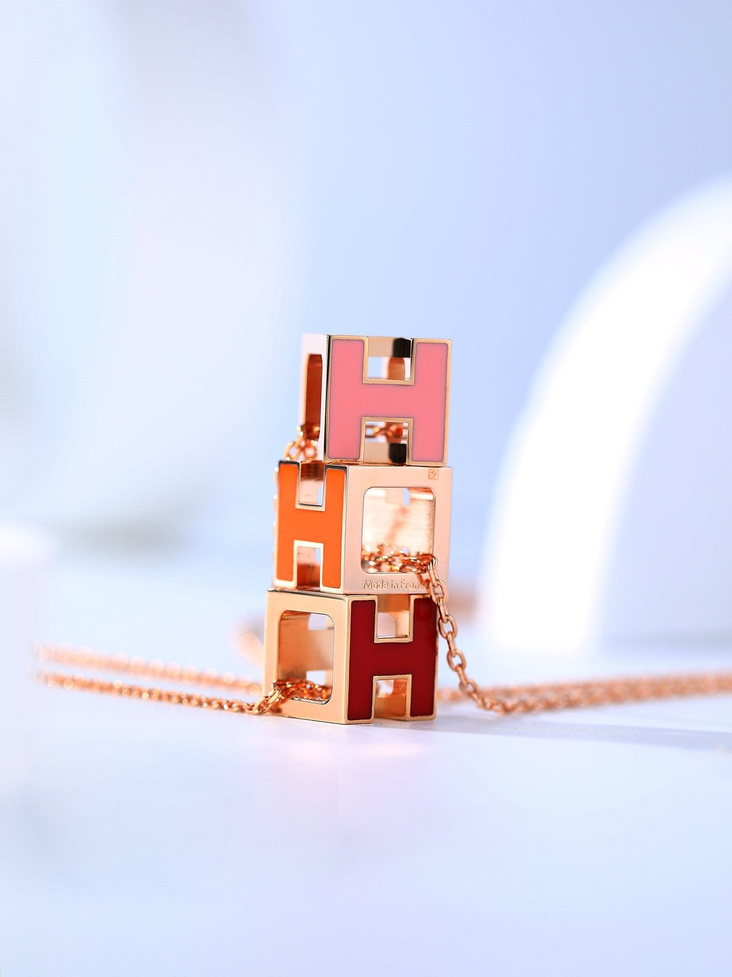 [Perla Lux]H CAGE PINK GOLD NECKLACE
