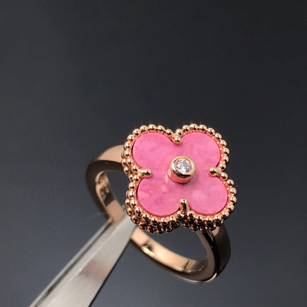 [Perla Lux]CLOVER RHODONITE ROSE GOLD RING