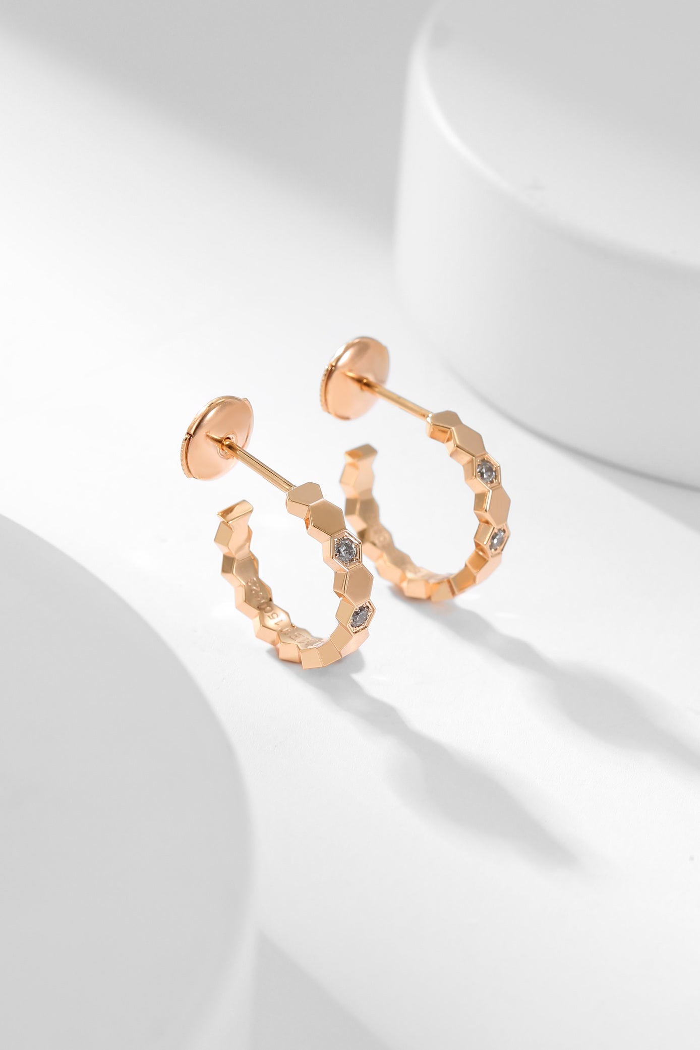 [Perla Lux]BEE LOVE DIAMOND HOOP EARRINGS