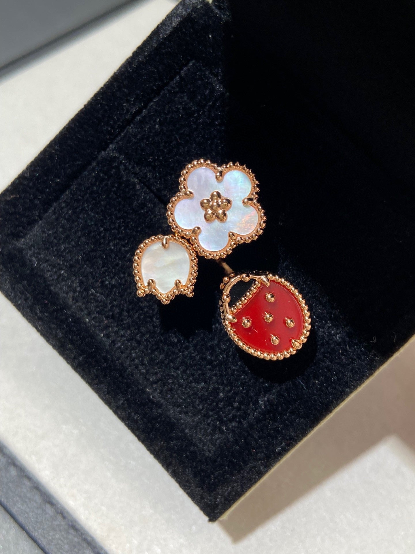 [Perla Lux]LUCKY 3 MOTIF ROSE GOLD RING