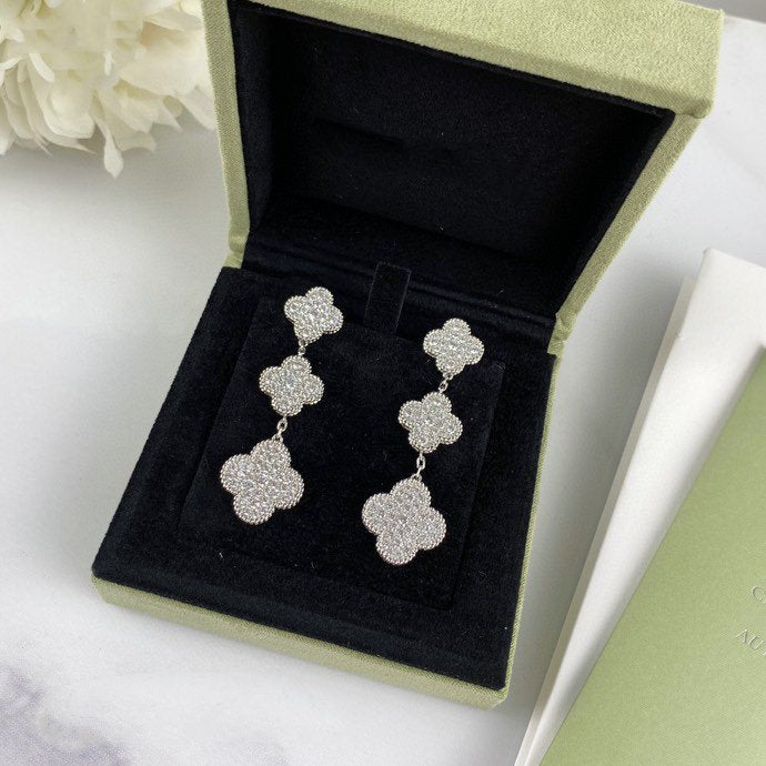 [Perla Lux]CLOVER 3 MOTIF DIAMOND SILVER DROP EARRINGS
